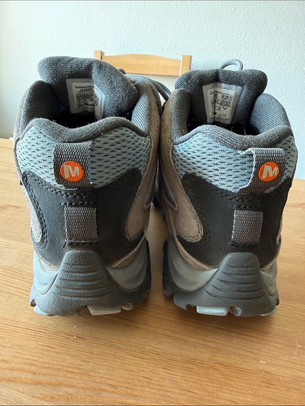 Merrell Moab 3 Mid Waterproof Hiking Boots - Women’s 8 - Picture 7 of 7